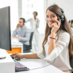 Wirtualny telefon VoIP w call center - czym się charakteryzuje?
